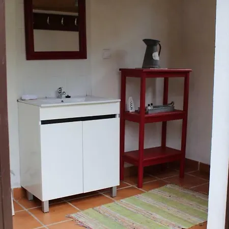 Quinta Do Lombo - Bed & Breakfast Хостел Сантана